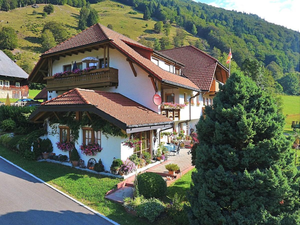 Apartment In Brandenberg With Terrace Todtnau Zimmer foto